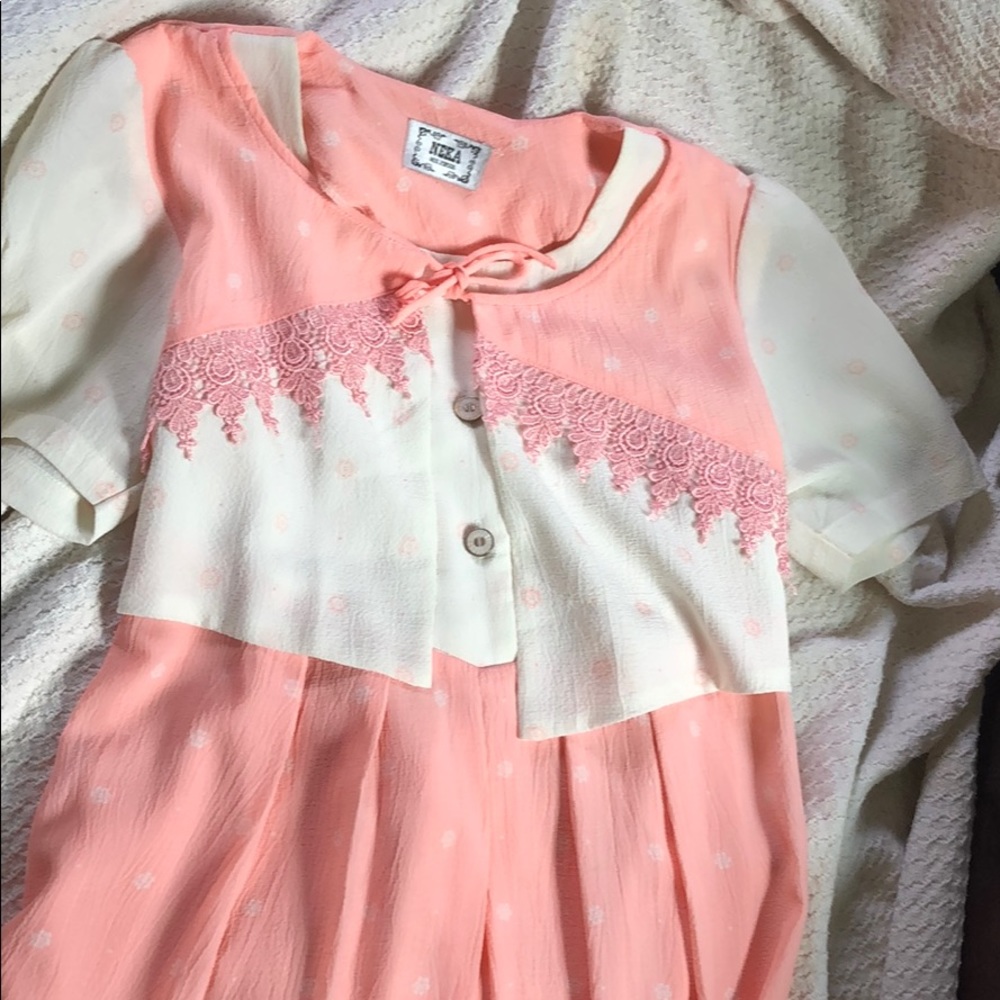 Awesome retro dress!